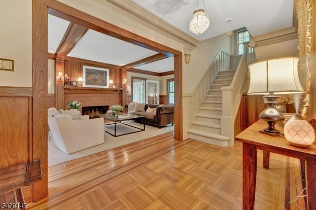 30 Tower Hill Rd, Mountain Lakes Boro, NJ 07046