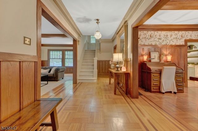 30 Tower Hill Rd, Mountain Lakes Boro, NJ 07046