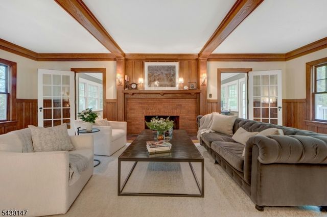 30 Tower Hill Rd, Mountain Lakes Boro, NJ 07046