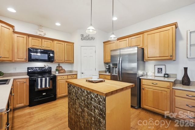 5920 Polk Mountain Drive, Marshville, NC 28103