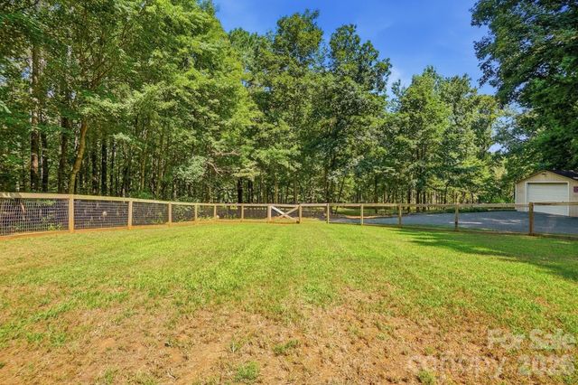 5920 Polk Mountain Drive, Marshville, NC 28103