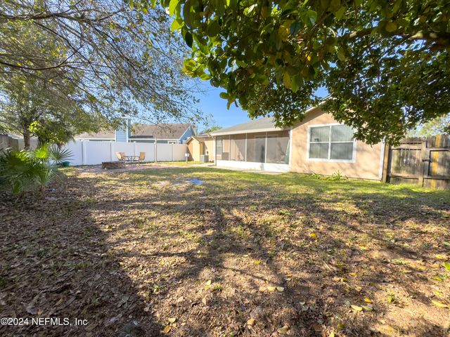 8139 FIELDSIDE Drive W, Jacksonville, FL 32244
