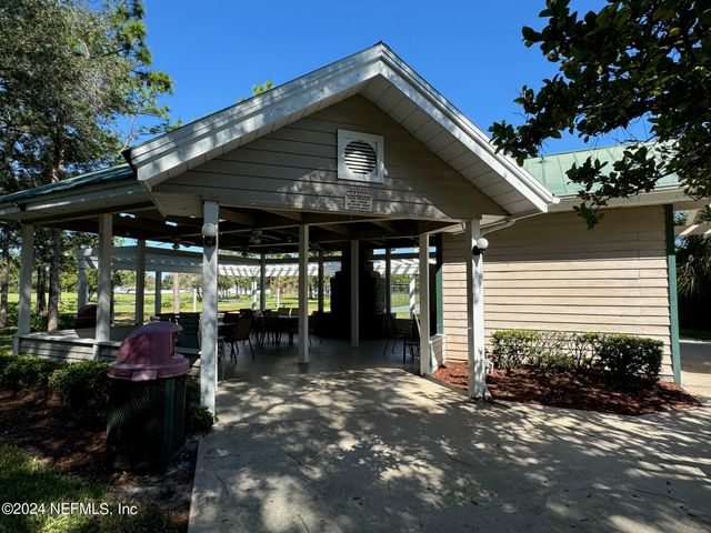 8139 FIELDSIDE Drive W, Jacksonville, FL 32244