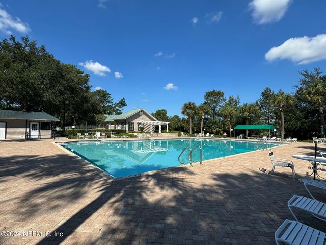 8139 FIELDSIDE Drive W, Jacksonville, FL 32244