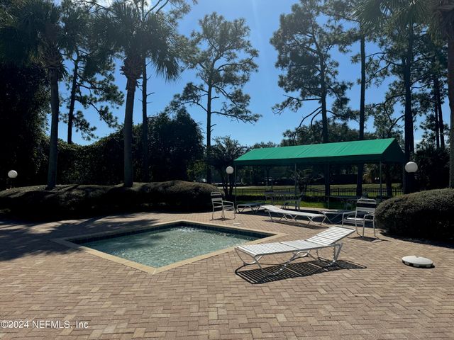 8139 FIELDSIDE Drive W, Jacksonville, FL 32244