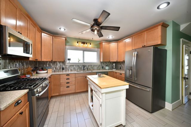 23 S Mallory Avenue, Batavia, IL 60510