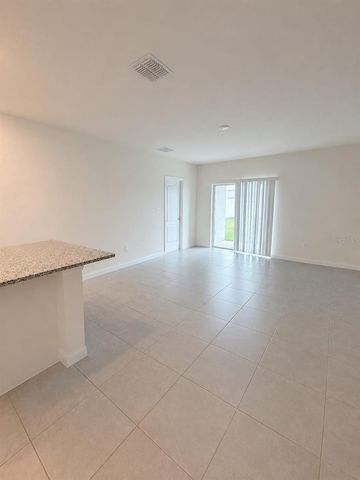 7171 CARIB GRACKLE DRIVE, Harmony, FL 34773