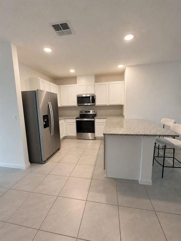 7171 CARIB GRACKLE DRIVE, Harmony, FL 34773