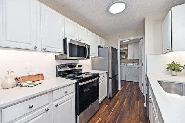 8390 Spring Valley Court, West Chester, OH 45069