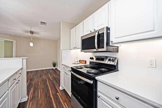 8390 Spring Valley Court, West Chester, OH 45069