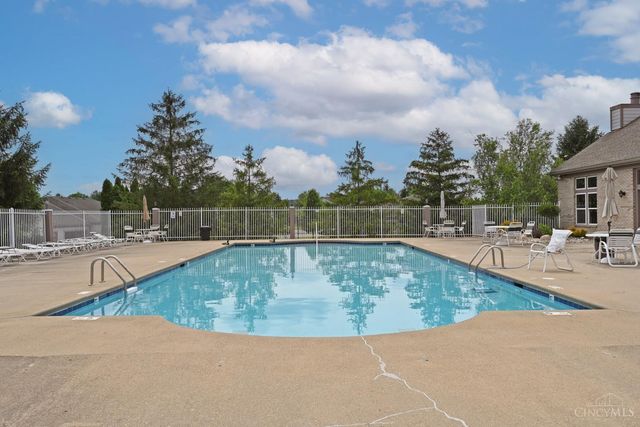 8390 Spring Valley Court, West Chester, OH 45069