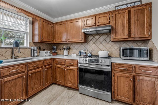 9209 Hickory Drive, Olive Branch, MS 38654