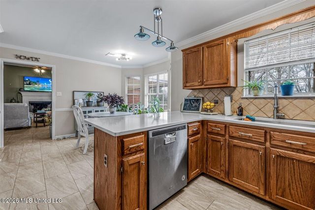 9209 Hickory Drive, Olive Branch, MS 38654