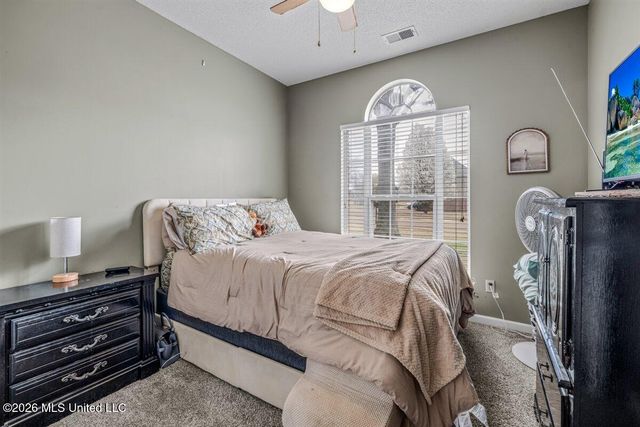 9209 Hickory Drive, Olive Branch, MS 38654