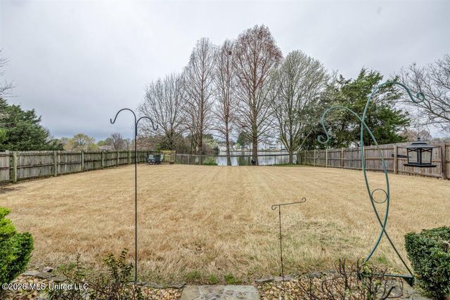 9209 Hickory Drive, Olive Branch, MS 38654