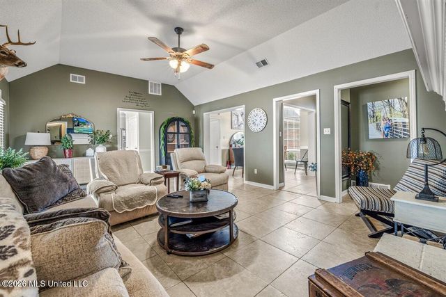 9209 Hickory Drive, Olive Branch, MS 38654