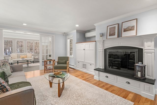 30 Surrey Lane, Topsfield, MA 01983