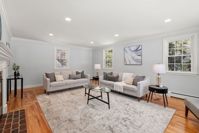 30 Surrey Lane, Topsfield, MA 01983