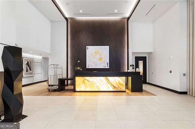 2425 Peachtree Road NE 612, Atlanta, GA 30305