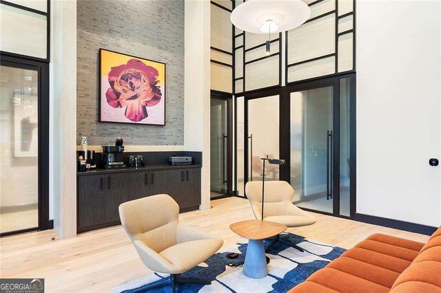 2425 Peachtree Road NE 612, Atlanta, GA 30305