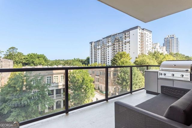 2425 Peachtree Road NE 612, Atlanta, GA 30305