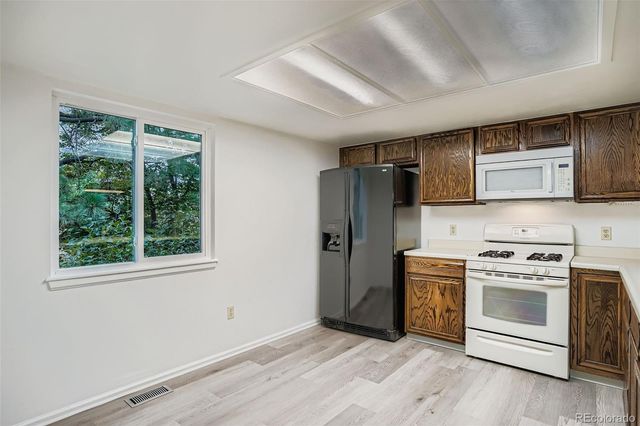 2052 S Worchester Way, Aurora, CO 80014