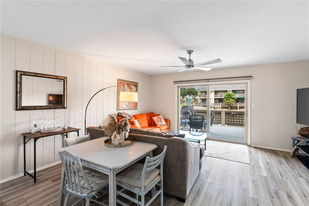 1903 Bayhouse 1903, Rockport, TX 78382 — photo 5