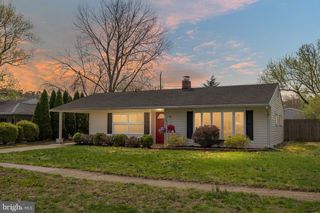 81 KENMAR DR, Newark, DE 19713