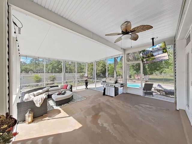 1083 MISTY HOLLOW LANE, Tarpon Springs, FL 34688