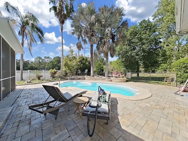 1083 MISTY HOLLOW LANE, Tarpon Springs, FL 34688