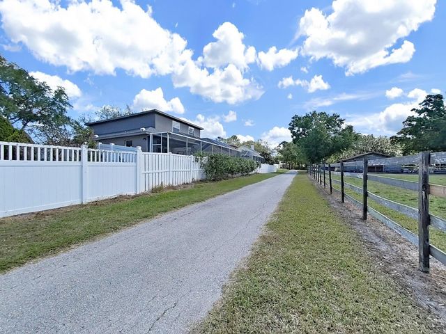 1083 MISTY HOLLOW LANE, Tarpon Springs, FL 34688