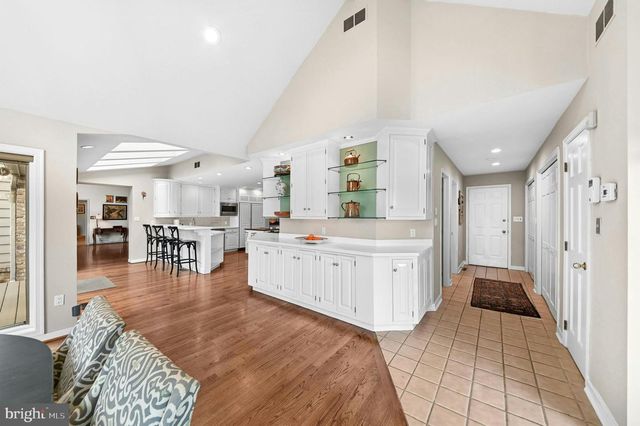 2708 BRIDLE PATH PL, Bethlehem, PA 18017