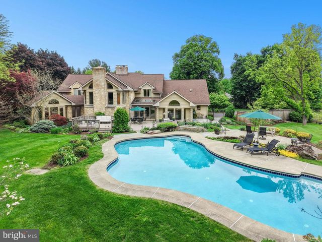 2708 BRIDLE PATH PL, Bethlehem, PA 18017