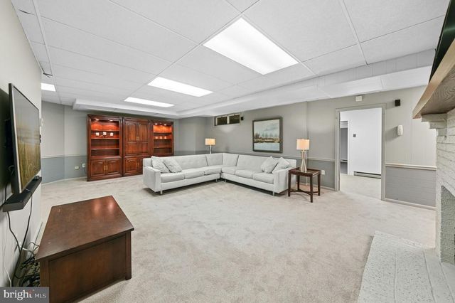 2708 BRIDLE PATH PL, Bethlehem, PA 18017