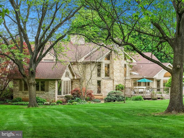 2708 BRIDLE PATH PL, Bethlehem, PA 18017