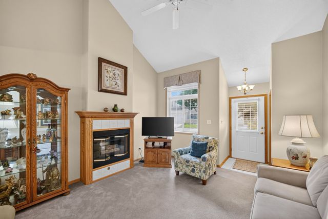1319 SE Delaware Avenue 7, Ankeny, IA 50021