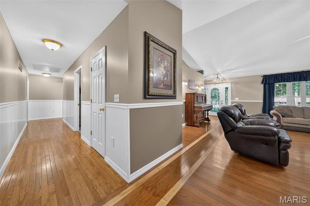 1564 Highway J, Wright City, MO 63390