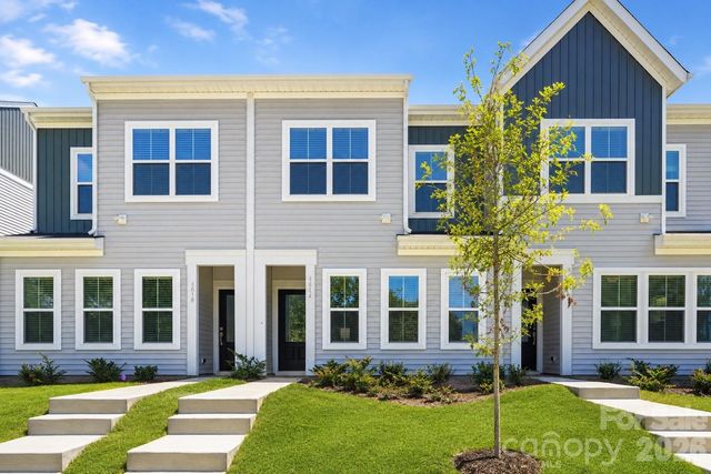 4614 Lakeview Road, Charlotte, NC 28216