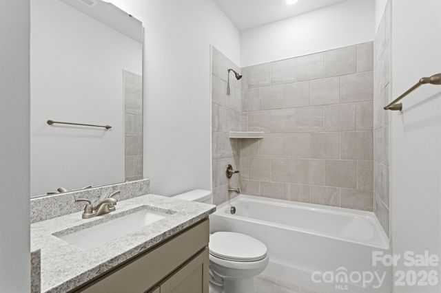 4614 Lakeview Road, Charlotte, NC 28216