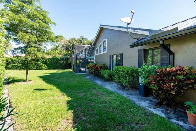 744 Windflower Court, Wellington, FL 33414