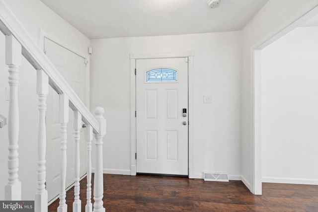 3 HAMPTON RD, Clementon, NJ 08021