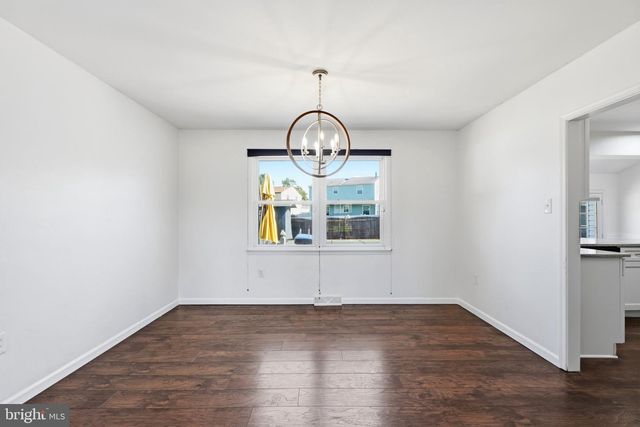 3 HAMPTON RD, Clementon, NJ 08021