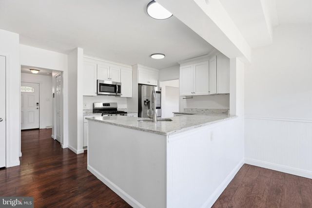 3 HAMPTON RD, Clementon, NJ 08021