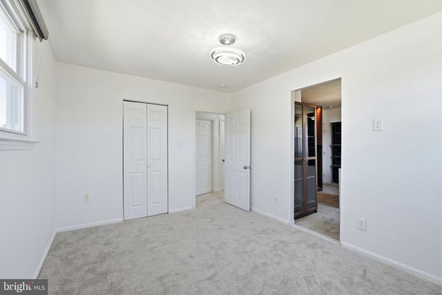 3 HAMPTON RD, Clementon, NJ 08021