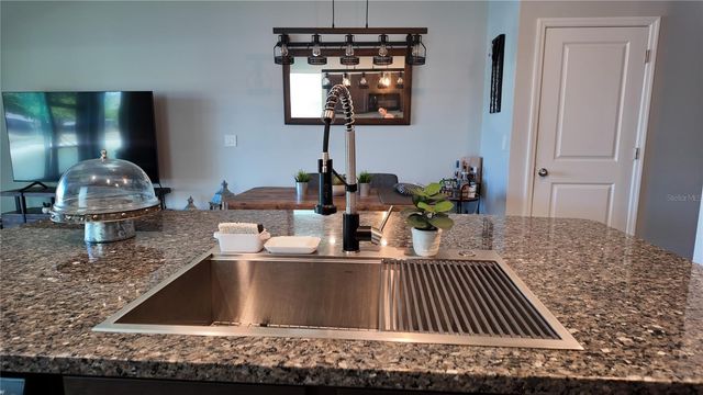 8648 FALLING BLUE PLACE, Riverview, FL 33578