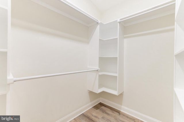 230 E JUNIPER AVE, Sterling, VA 20164