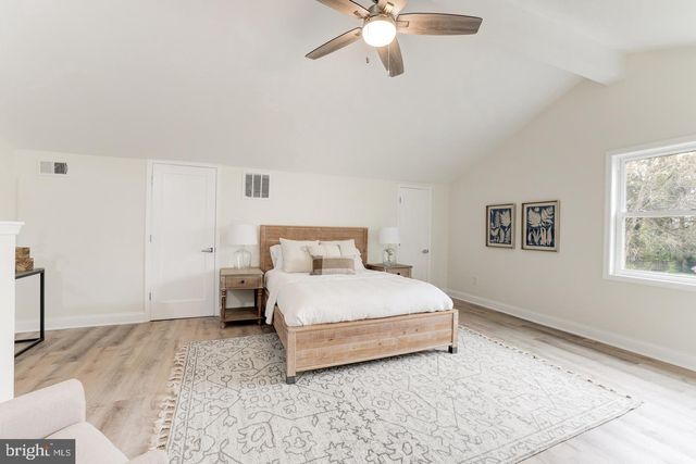 230 E JUNIPER AVE, Sterling, VA 20164