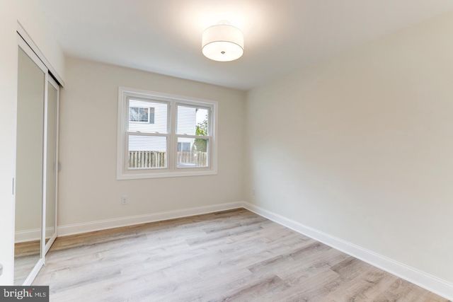 230 E JUNIPER AVE, Sterling, VA 20164