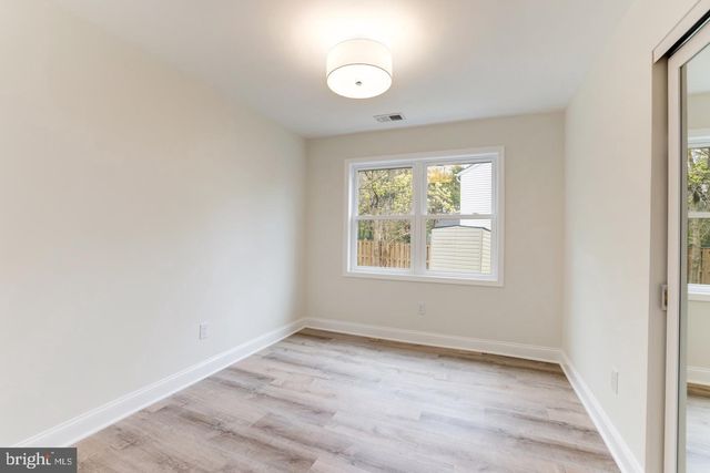 230 E JUNIPER AVE, Sterling, VA 20164