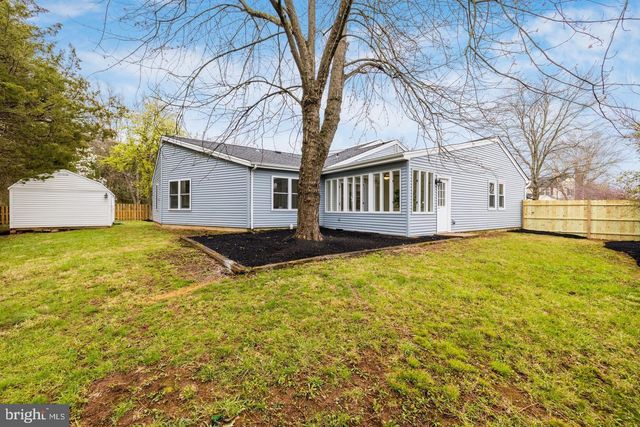 230 E JUNIPER AVE, Sterling, VA 20164